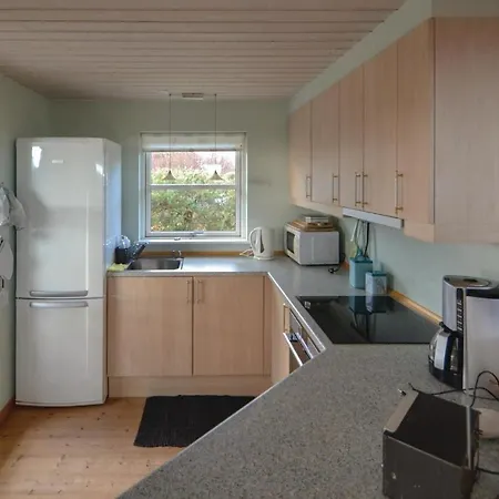Three Bedroom Holiday In * Грена