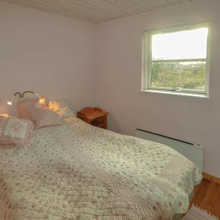 Three Bedroom Holiday In Дом отдыха